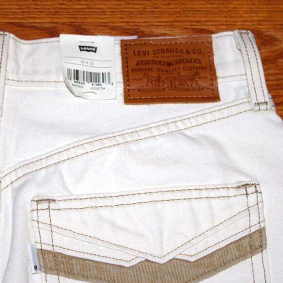 New Levi's Ultra High Rise Flare Jeans | Women's 30 (Retro Boho) - Picture 3 of 13